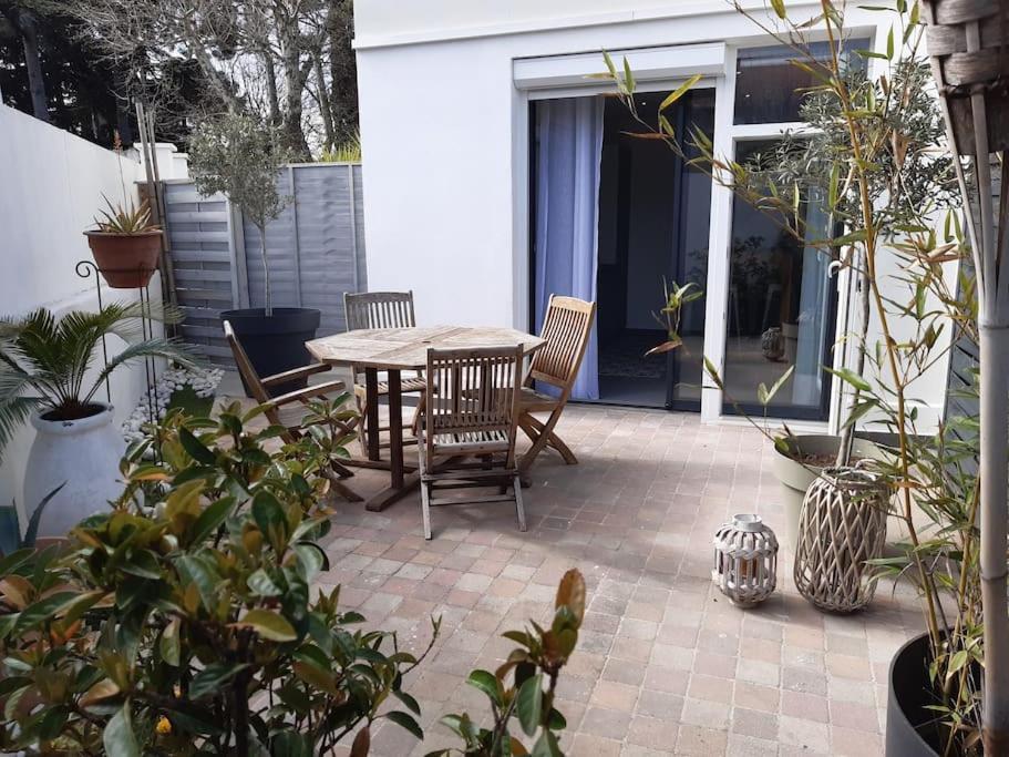 Grand Studio Avec Patio Marseille Ngoại thất bức ảnh