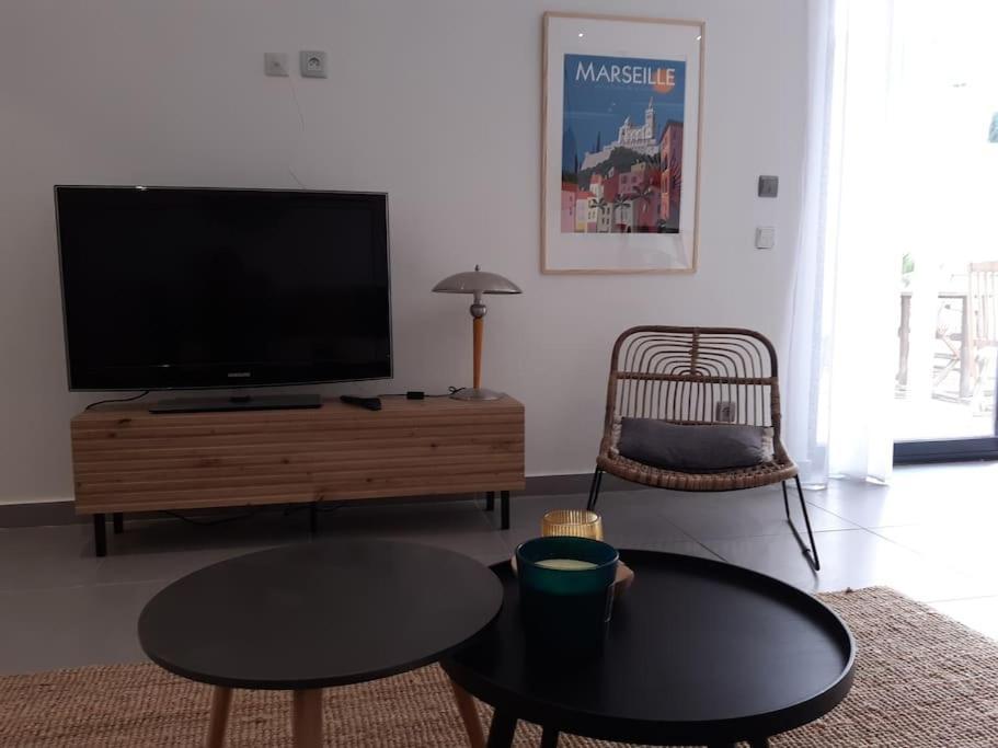 Grand Studio Avec Patio Marseille Ngoại thất bức ảnh